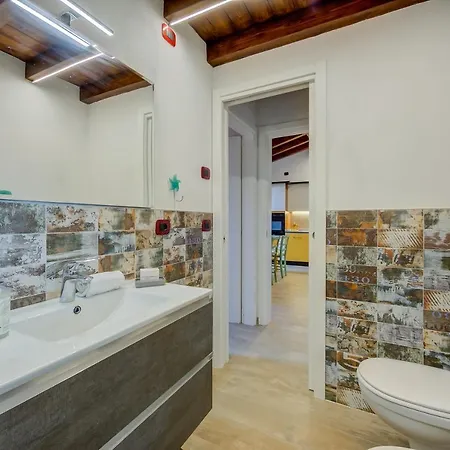 Apartment Il Borgo Lavanda And Ulivo - Happy Polpenazze del Garda